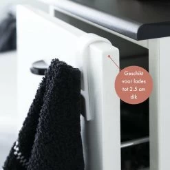 QUVIO Handdoekhouder Plastic Haakje - Set Van 2 - Wit -Badkamermeubels Winkel 10740128