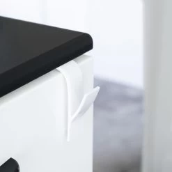 QUVIO Handdoekhouder Plastic Haakje - Set Van 4 - Wit -Badkamermeubels Winkel 10740151