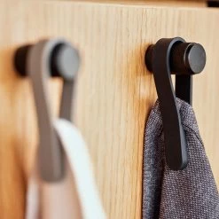 Zone Denmark Loop Handdoeklus Met Magneet 2 St. - Lichtgrijs 9 Zone Denmark Loop Handdoeklus Met Magneet 2 St. - Lichtgrijs -Badkamermeubels Winkel 10966691