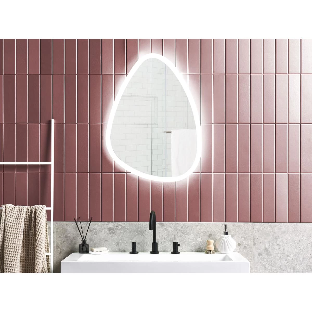 Beliani - BETHUNE - Wandspiegel - Zilver - Glas 4 Beliani - BETHUNE - Wandspiegel - Zilver - Glas - Image 2