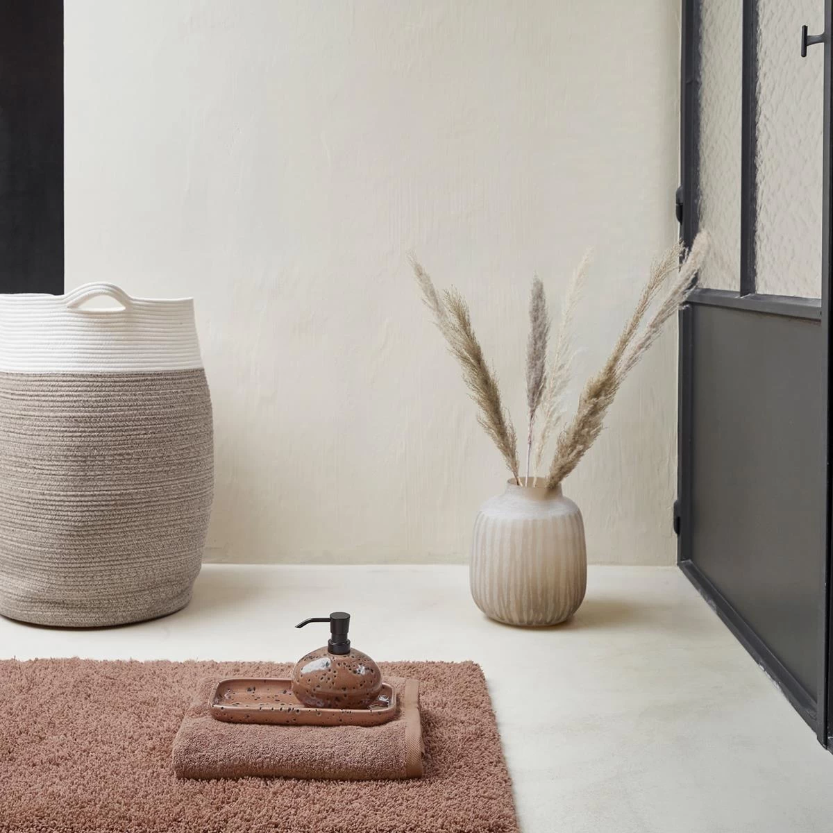 Aquanova Osman Wasmand Large - Nougat 5 Aquanova Osman Wasmand Large - Nougat - Afbeelding 3