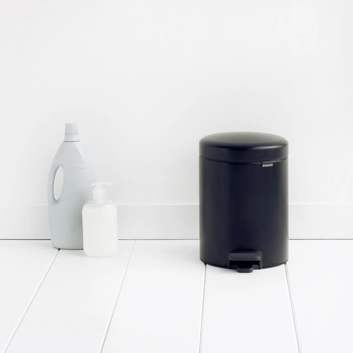 Brabantia NewIcon Pedaalemmer 5 Liter 8 Brabantia NewIcon Pedaalemmer 5 Liter - Image 6