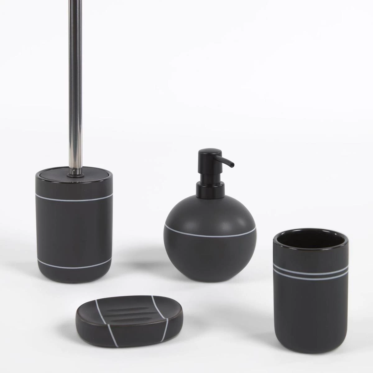 Kave Home - Zeepbakje Cerisa Van Zwarte Keramiek Met Wit Detail 4 Kave Home - Zeepbakje Cerisa Van Zwarte Keramiek Met Wit Detail - Image 2