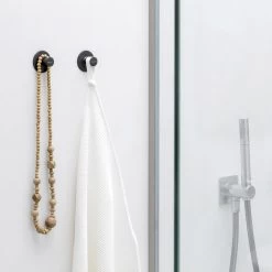 Brabantia ReNew Handdoekhaakjes - 2 St. 9 Brabantia ReNew Handdoekhaakjes - 2 St. -Badkamermeubels Winkel 9995161