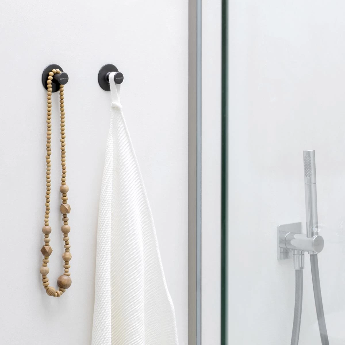 Brabantia ReNew Handdoekhaakjes - 2 St. 4 Brabantia ReNew Handdoekhaakjes - 2 St. - Image 2